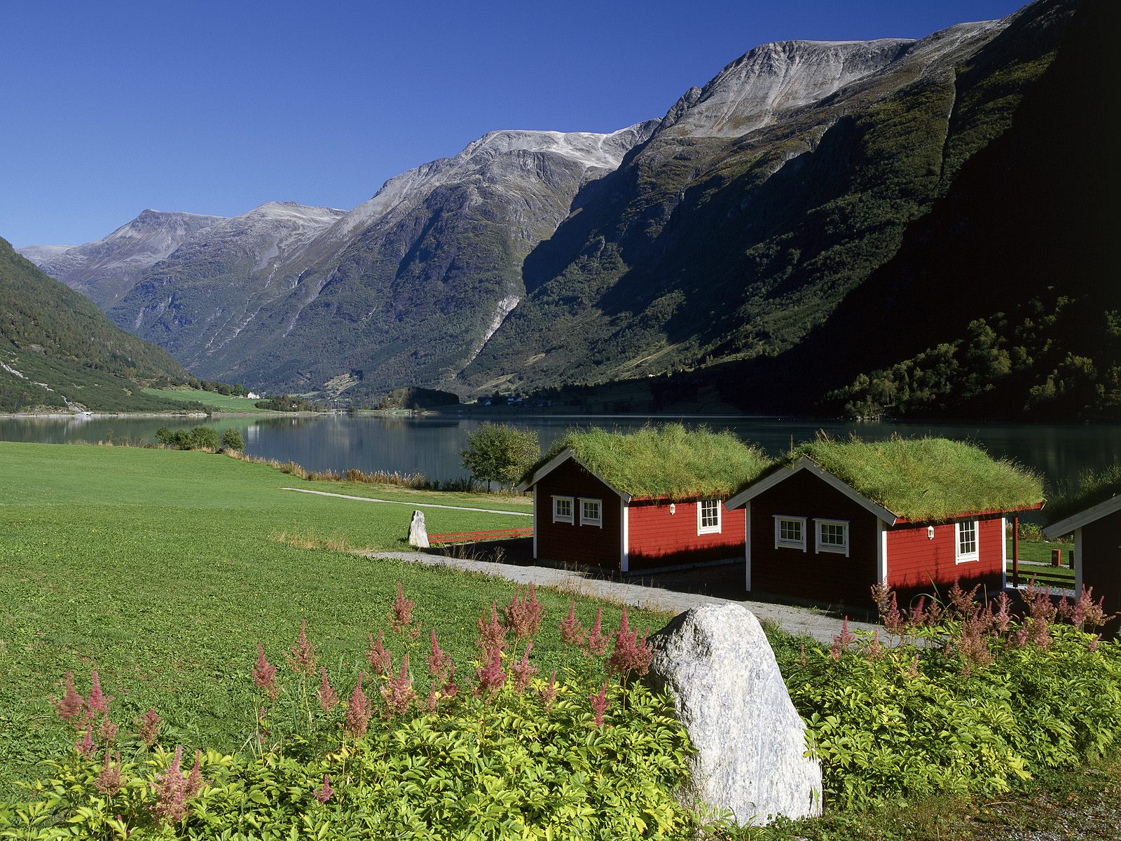 Lakeside Homes Oldenvatnet Norway